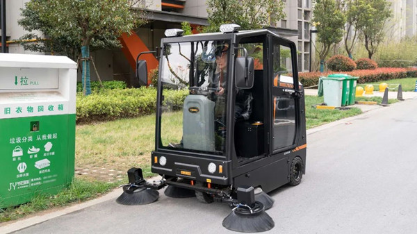 駕駛式掃地機(jī)可以哪里工作？效果高嘛？