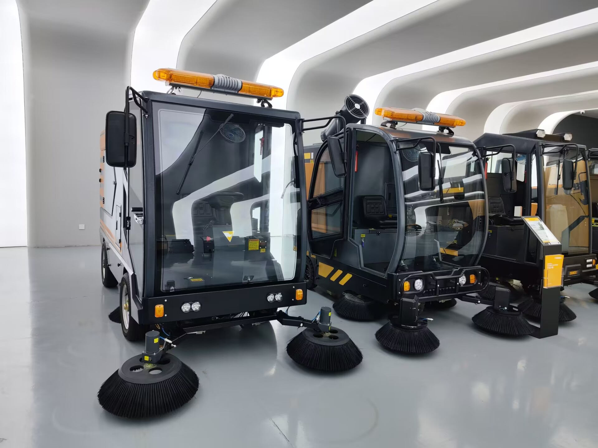 道路清掃車有哪些特點_清掃車機(jī)價格是多少呢？